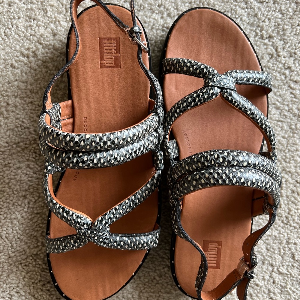 Brand New slides with chris-cross front sling back. Make an offer within reason.